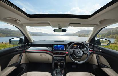 Táto nová Škoda je auto snov. Za 13 700 € dizajn SUV, panoramatická strecha aj masážne sedadlá?