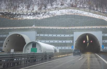 Tunel Višňové na 2 týždne uzavrú. Pozrite sa, na čo sa pripraviť