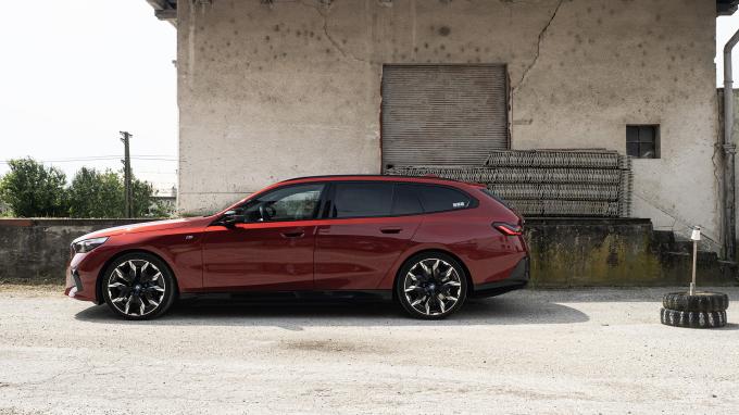 BMW i5 M60 Touring