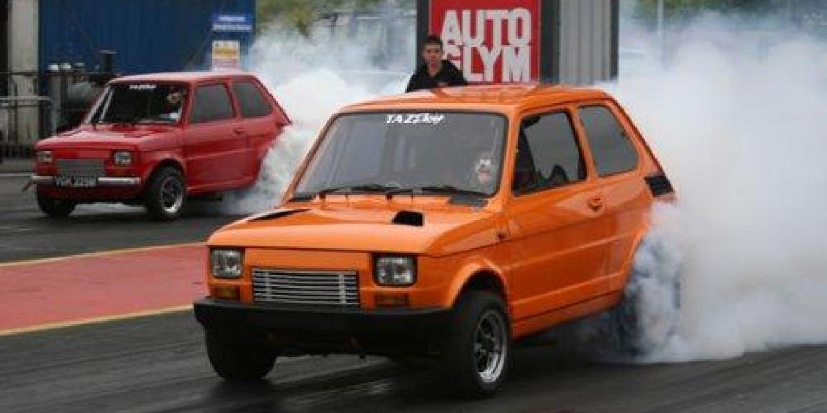 Video: Brutálny drag race starého Fiatu 126