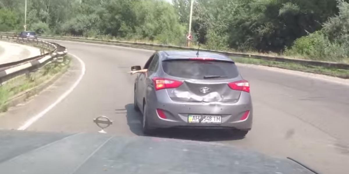 Video: Agresívny vodič dostal príučku!