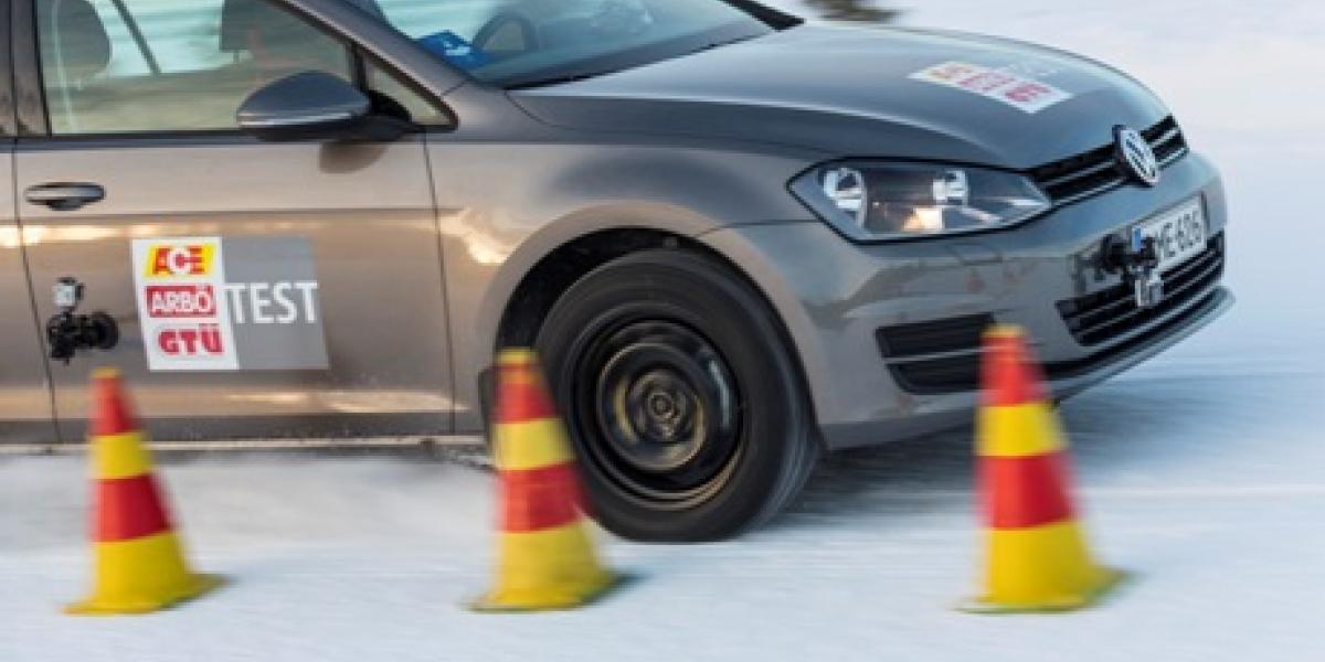 Zimné pneumatiky: Rady a tipy, ktoré ušetria vaše peniaze!