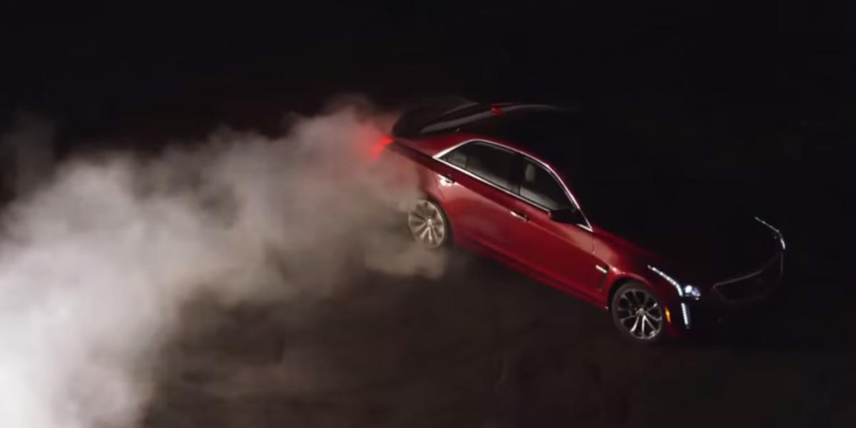 Najsilnejší Cadillac všetkých čias: Nový CTS-V 2016 sa predviedol v drifte!