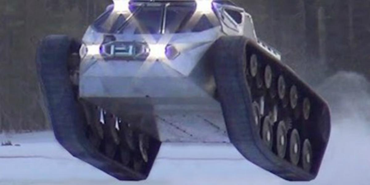 VIDEO: Ripsaw EV-2, vyzerá ako tank, no nie je to tank. Je to 650 koňové monštrum!