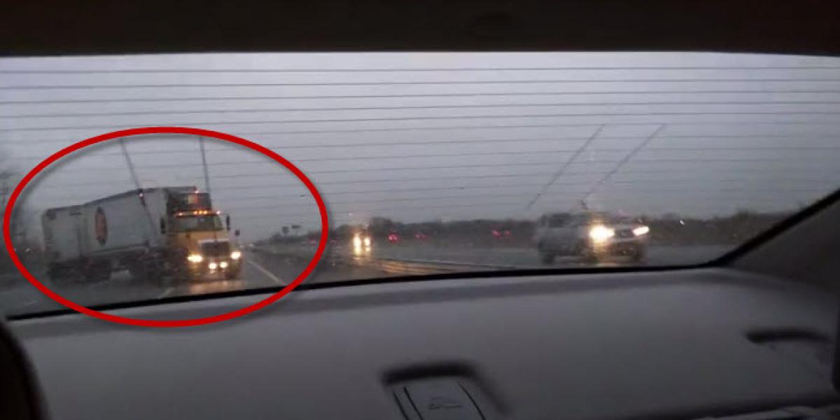 Video: Nikdy nefoť nehodu ak za tebou ide kamión!
