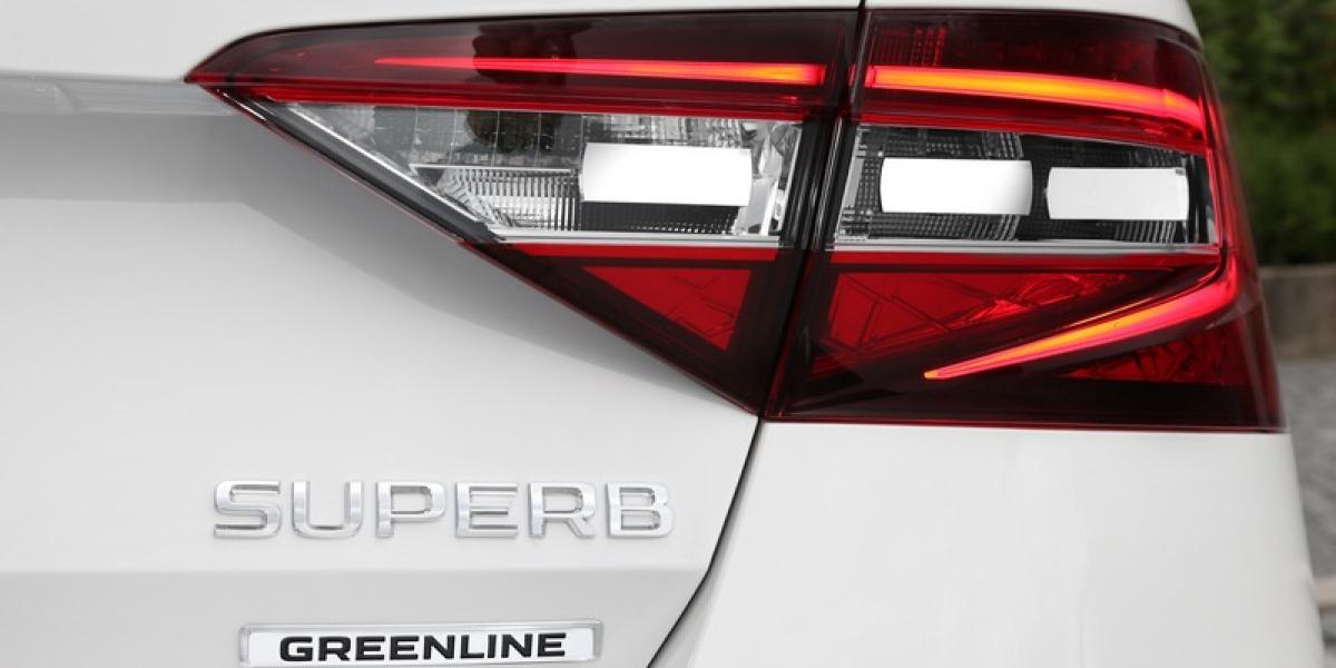 Škoda Superb GreenLine: Spotreba 3,7 litra a dojazd 1780 km!