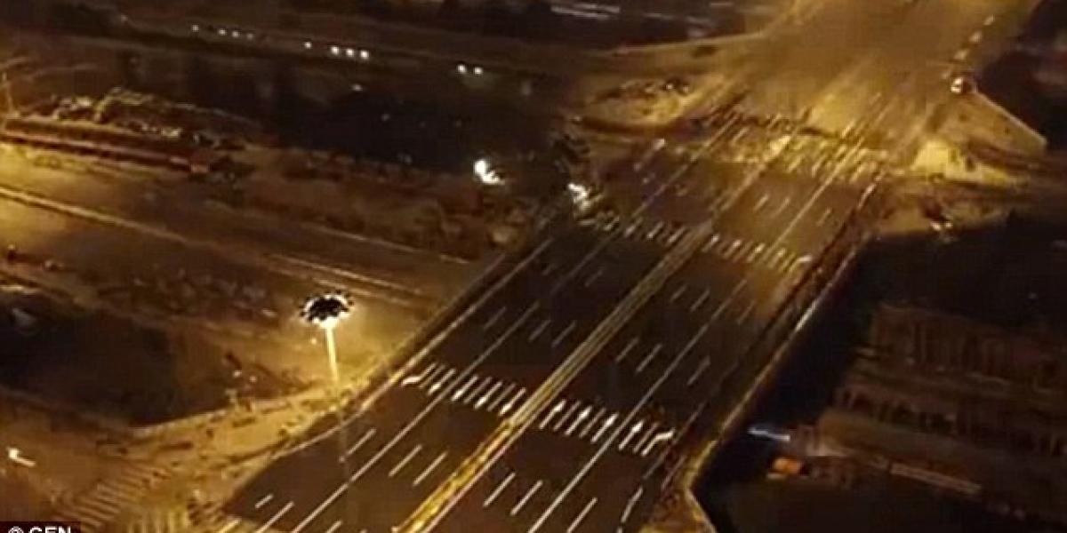 43 hodín: Toľko trvá výmena mosta v Pekingu!