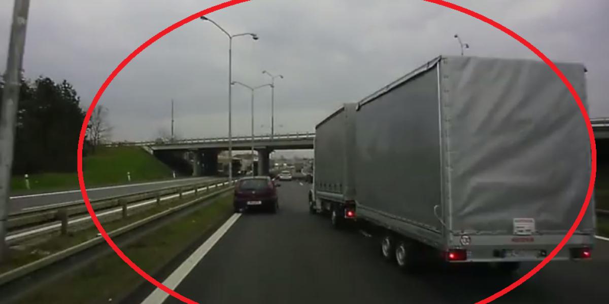 Video: Nikdy nepodceňuj hlupáka vo vedľajšom pruhu!