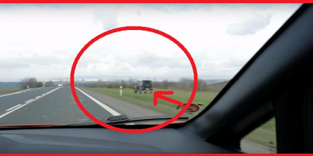 Video: Keď ťa v 100 km/h predbehne terénny Mercedes idúci mimo cesty!