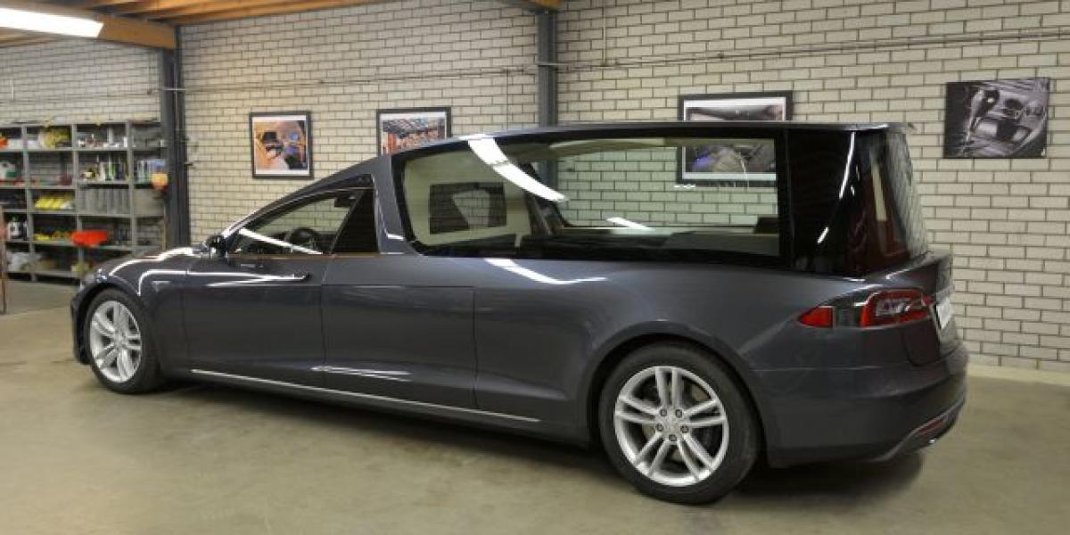 Táto Tesla vás zaručene odvezie do hrobu!