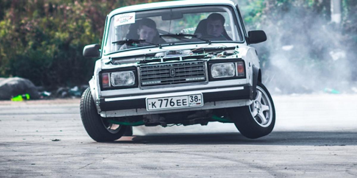 Video: Drifting do kopca na Ladách, ktorý musíš vidieť!