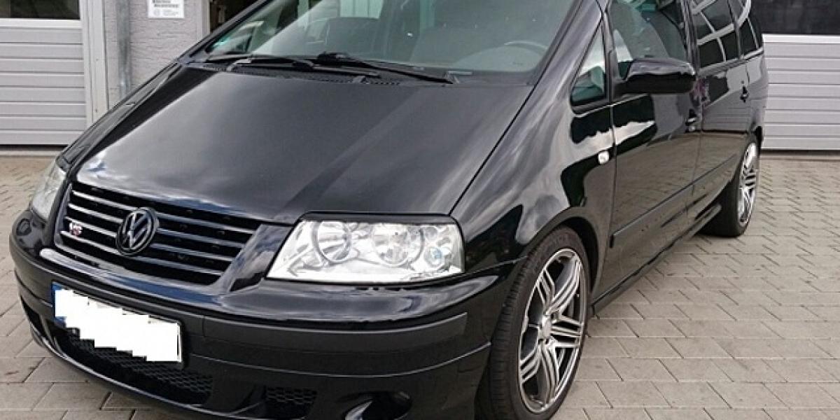 7 miestny VW Sharan s výkonom 440 koní?