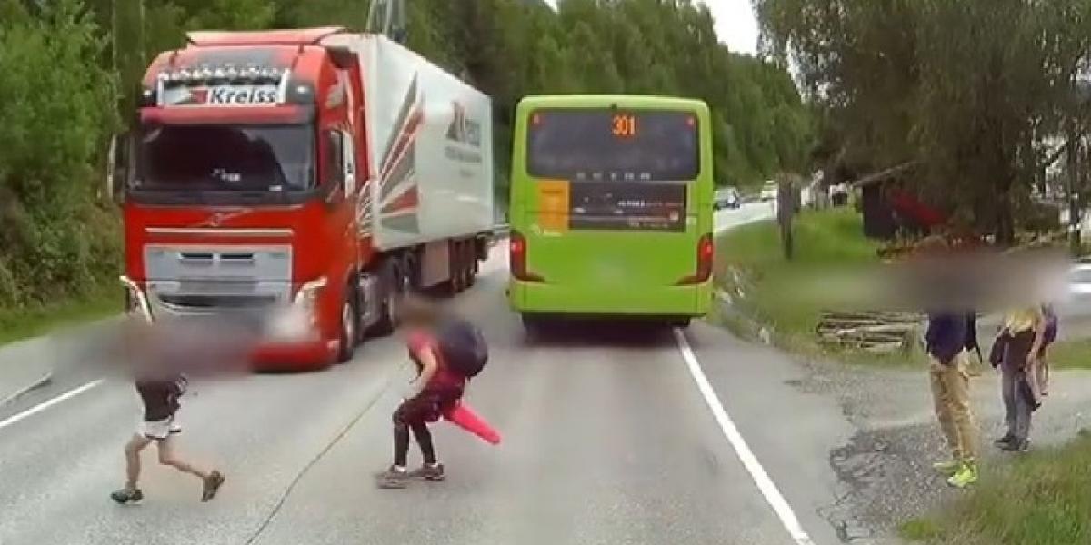 Video: Kamión vs. dieťa pod kolesami!