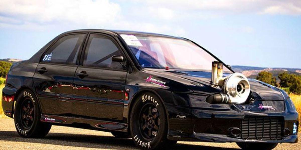 Video: Nový svetový rekord 1 700-koňovej Mitsubishi Evo beštie! 