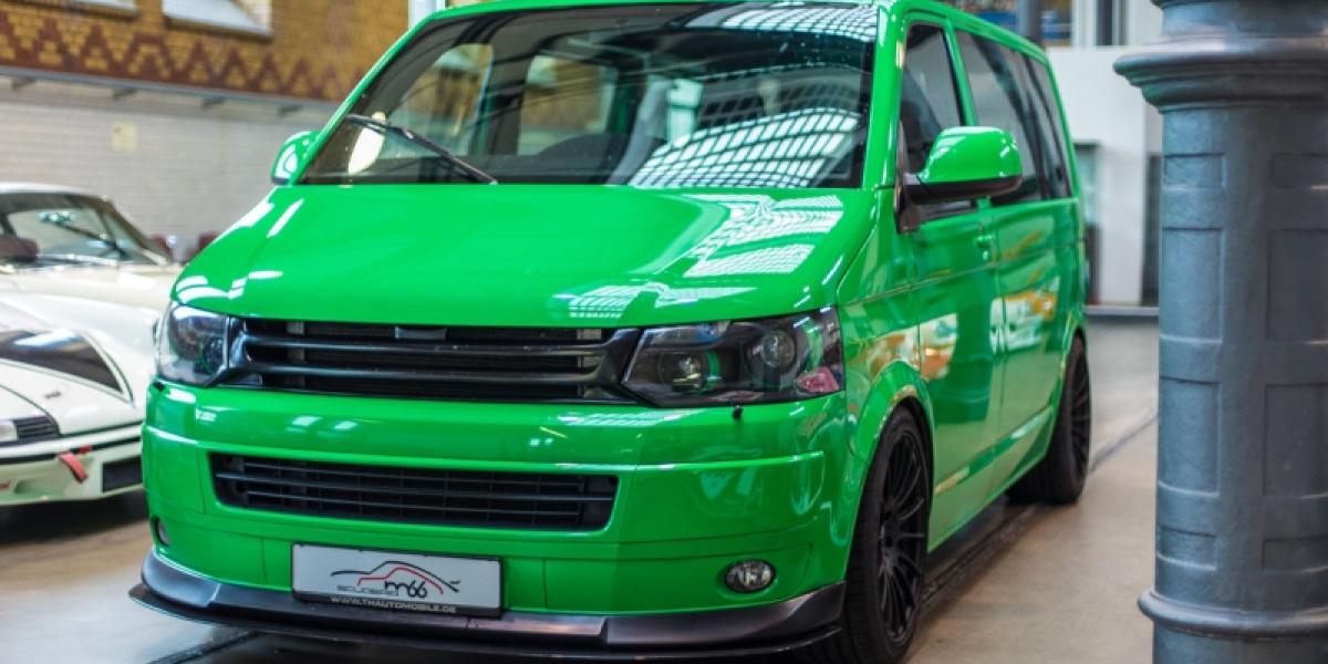 VIDEO: VW Transporter s maximálkou 300 km/h je na predaj!