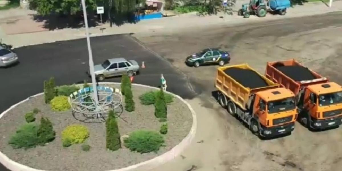 Video: Opitá žena na Lade si podala policajtov!
