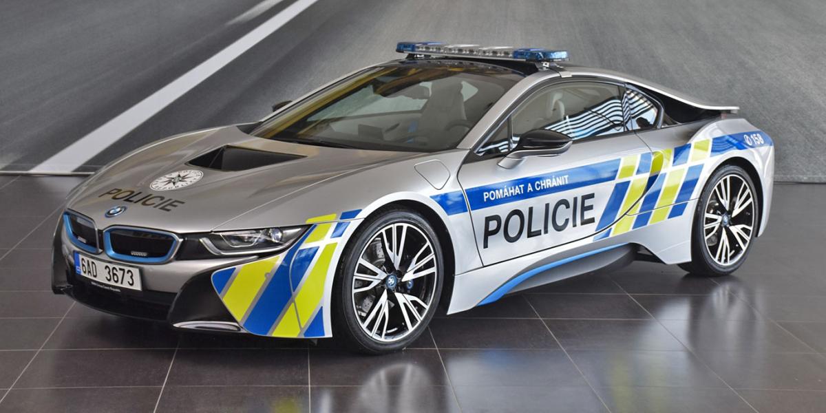 Česká polícia dostala nové BMW i8!