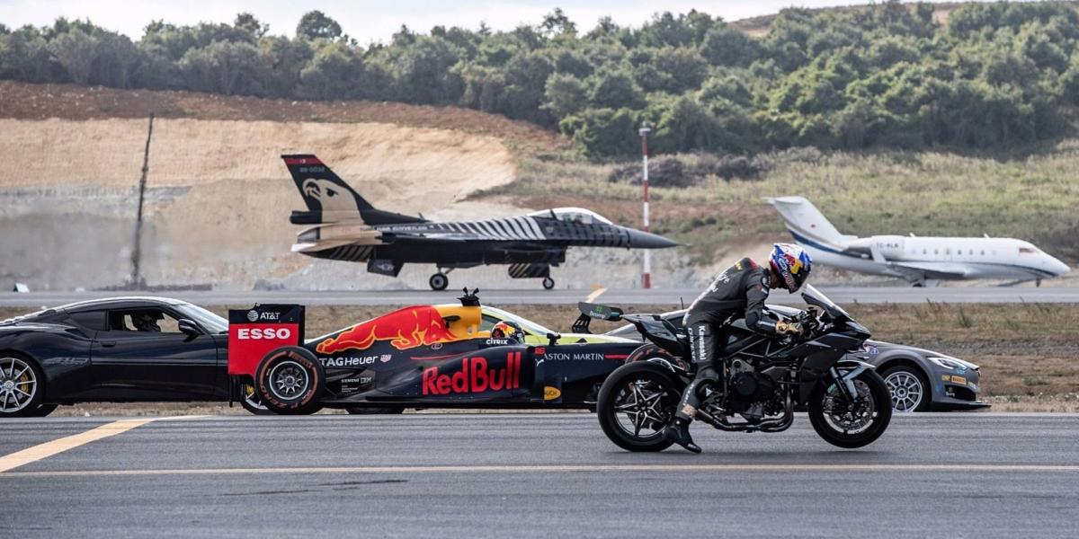 VIDEO: ultimátny súboj, F1 vs. stíhačka vs. motorka vs. lietadlo vs. Tesla vs. športiak!