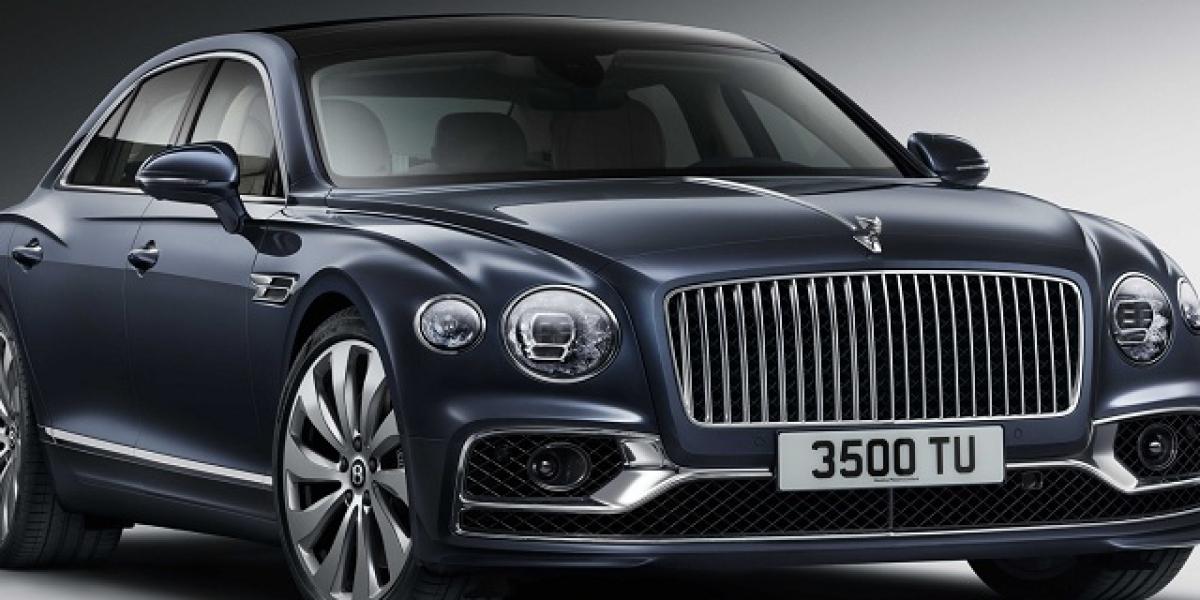 635 koní + V12 biturbo motor: Najrýchlejší sedan na svete neprehliadneš!