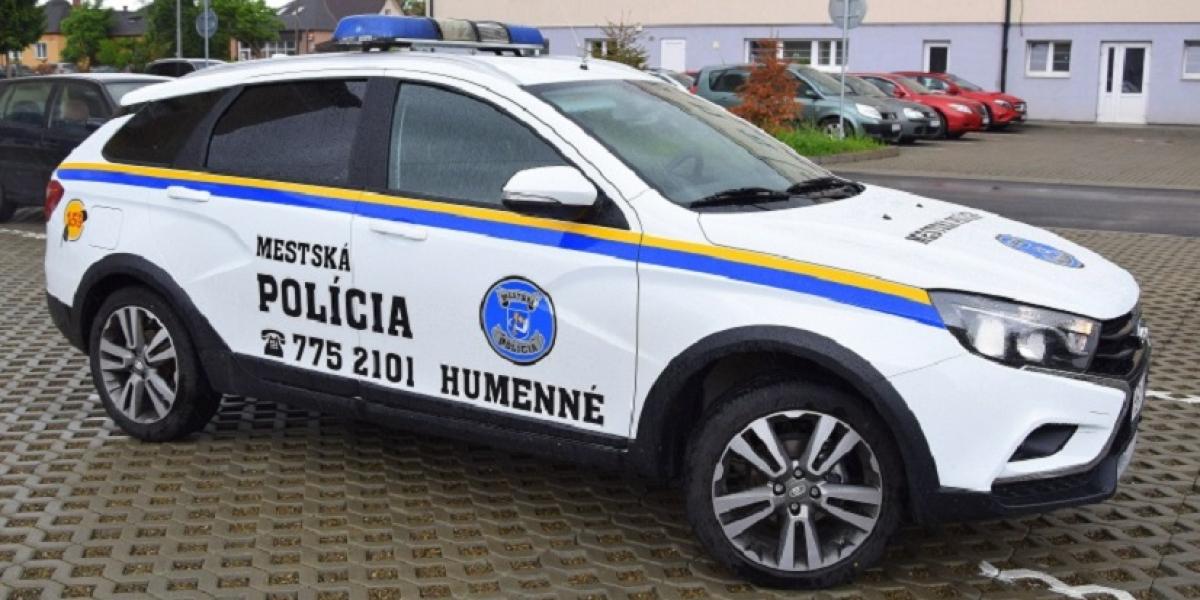 Lada Vesta SW Cross za 13 990 €: Nové auto mestskej polície 