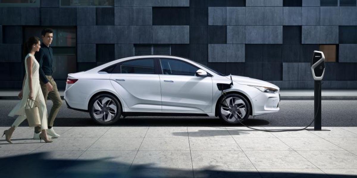 Čínsky konkurent Tesly Model 3 príde do Európy! Bude lacnejší!