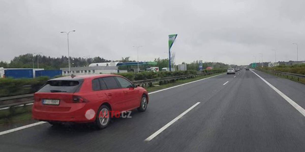 Škoda Octavia IV odfotená na českej diaľnici!