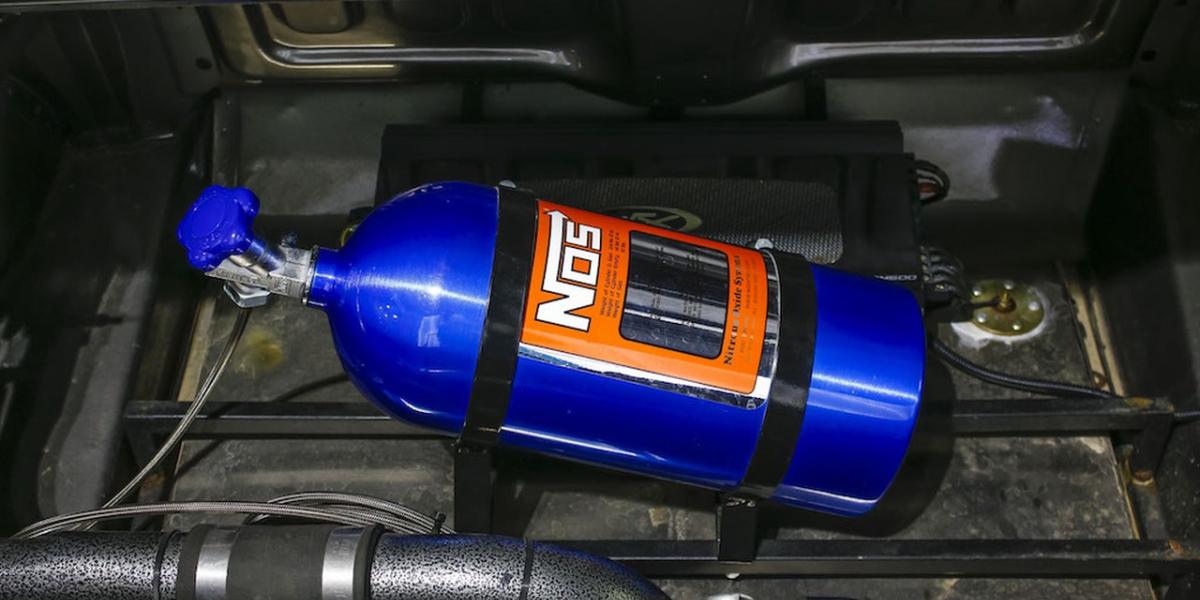 Nitro v aute: Prečo zvážiť lacný spôsob zvyšovania výkonu?