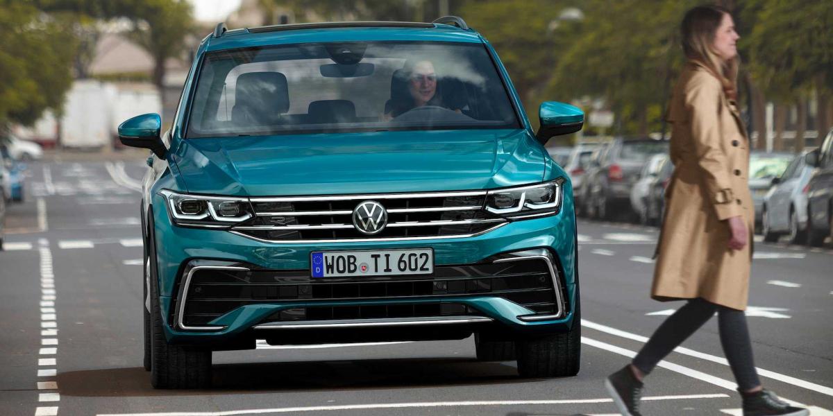 Volkswagen Tiguan obliekol nové šaty, vyzerá viac ako Golf