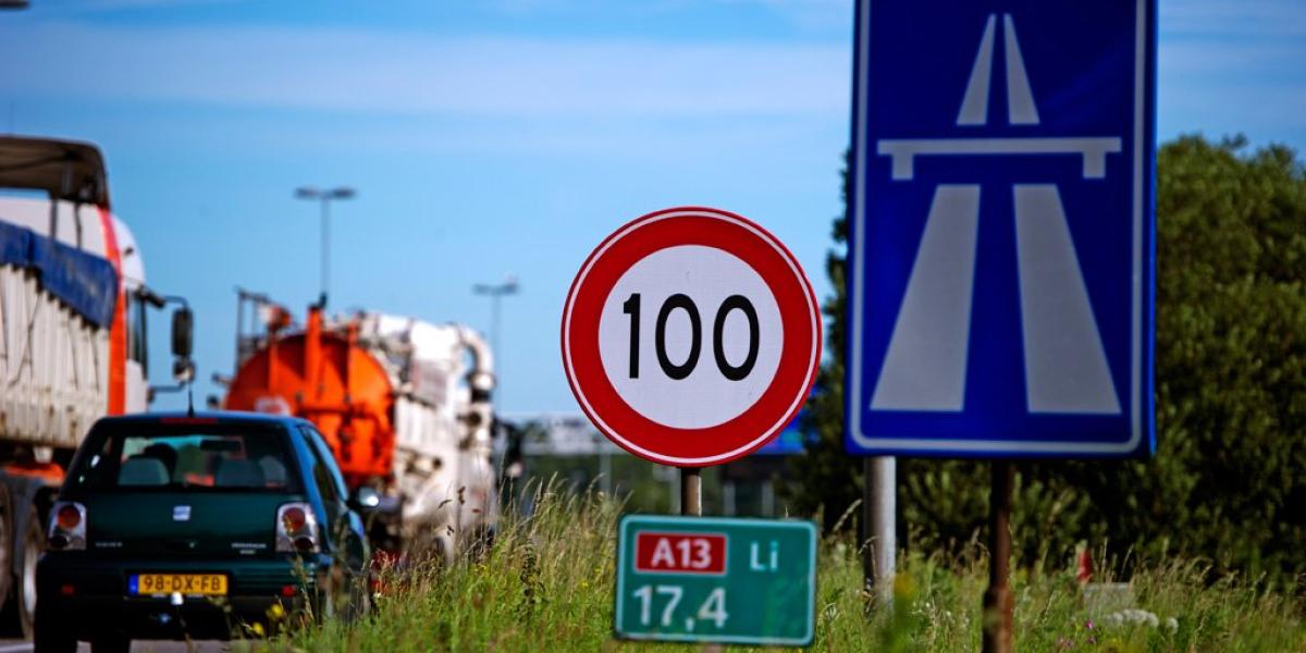 Holandsko znižuje maximálku na diaľnici na 100 km/h! Hlúposť alebo fajn nápad?