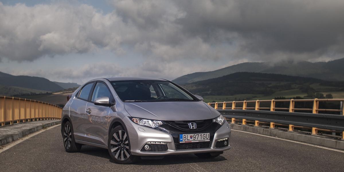 Honda Civic deviatej generácie: Aký je a na čo si dať pozor pri kúpe?