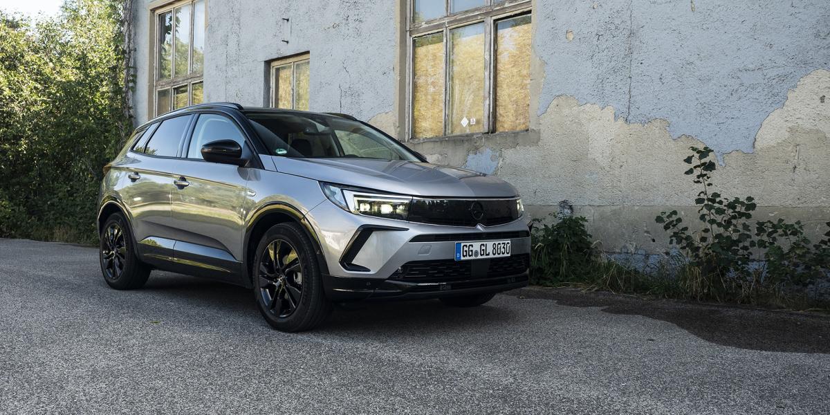 Opel Grandland stratil X v názve a získal kvalitnejší interiér