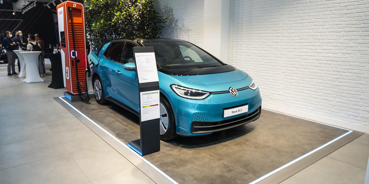 Mooncity predvádza elektromobily a podáva informácie priamo v Auparku