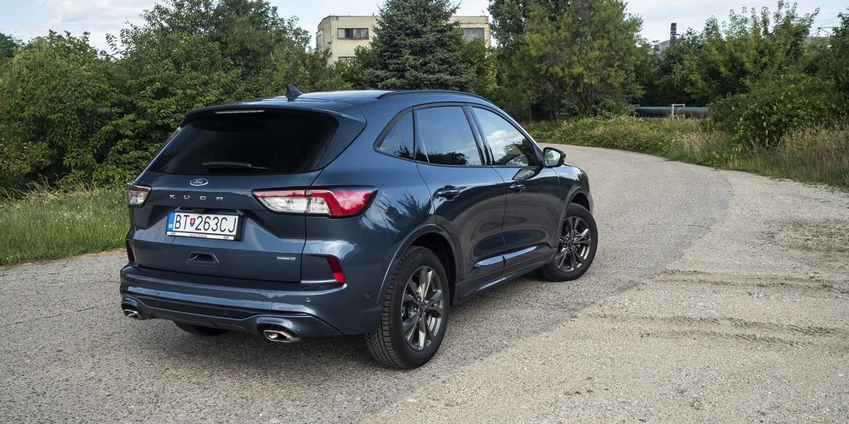 Ako si vybrať nový Ford Kuga? Je lepšia nafta, či hybrid?