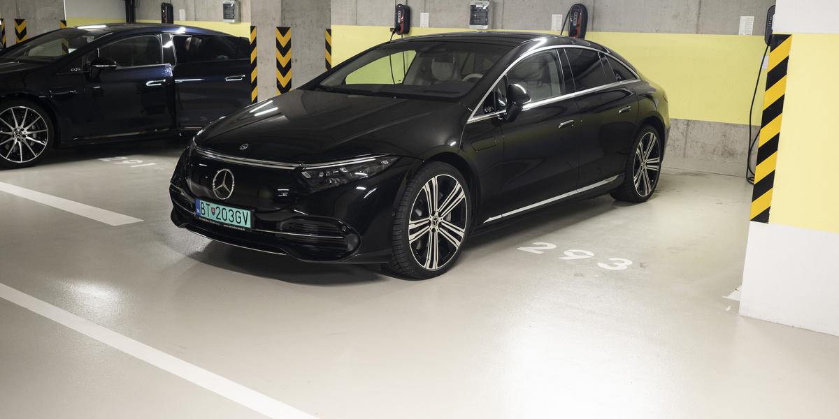 Nový model EQS od Mercedes-EQ je na vrchole ponuky, čo nás na ňom zaujalo?