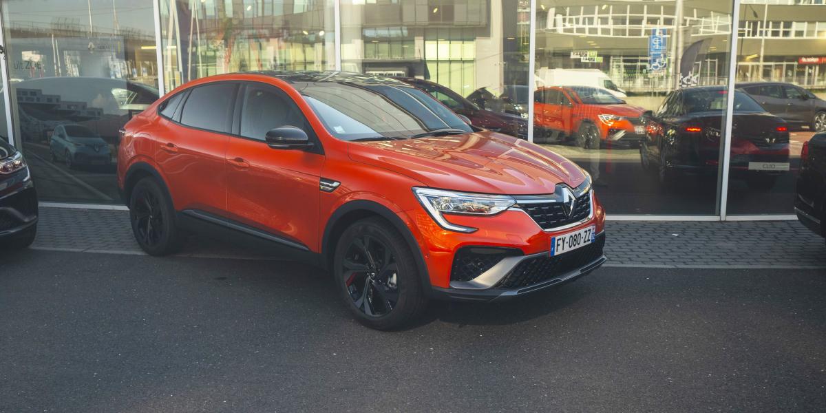 Ktorý motor vybrať do Renaultu Arkana? S akou spotrebou dokáže jazdiť hybrid?