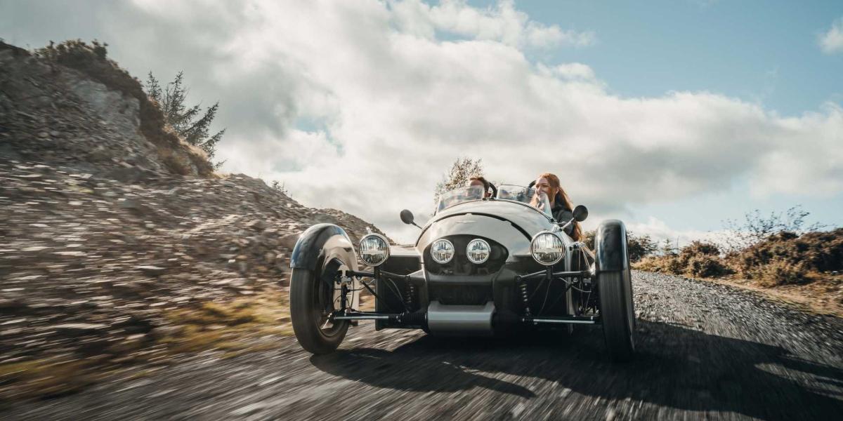 Nový Morgan Super 3 bude mať motor od Fordu a prevodovku od Mazdy