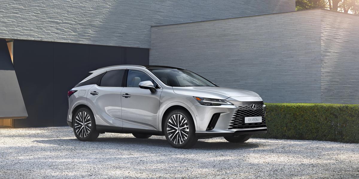 Lexus RX piatej generácie predvádza nové hybridy