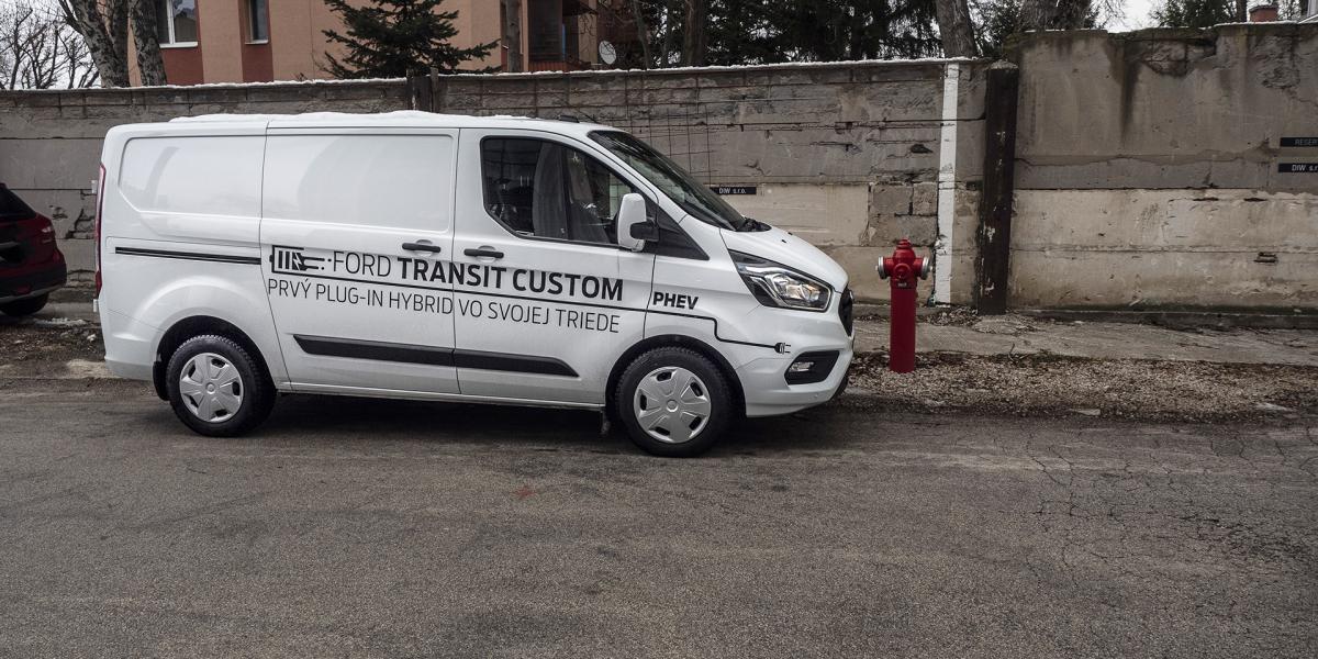 Ford Transit Custom je prvý plug-in hybrid v triede, aký je?