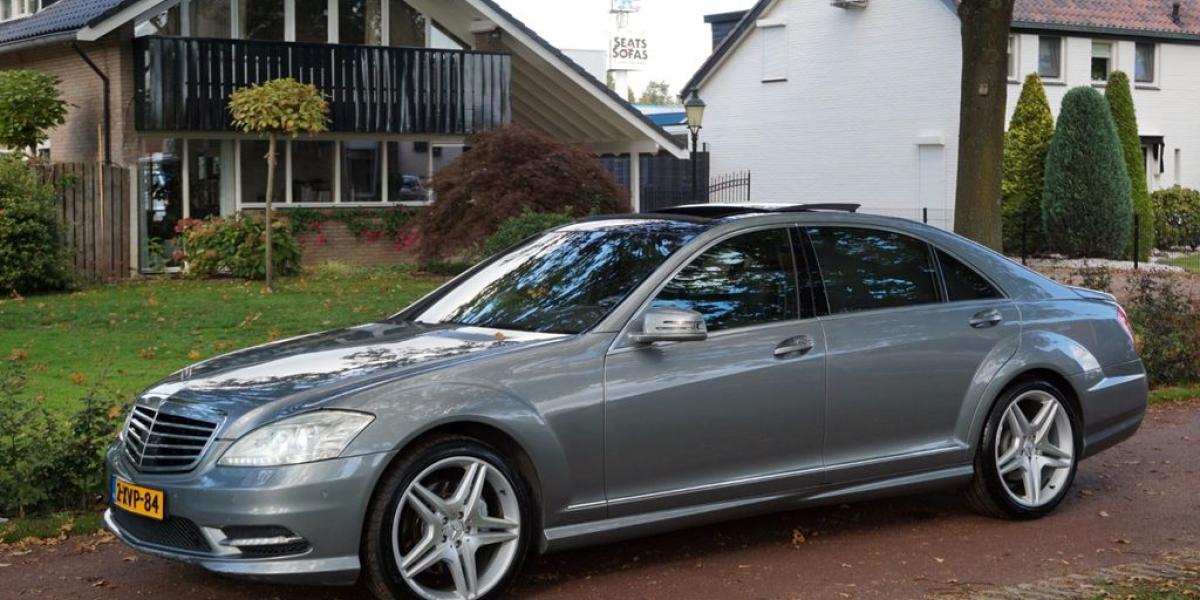 Luxusný Mercedes s výkonom 320 koní lacnejší ako Octavia!