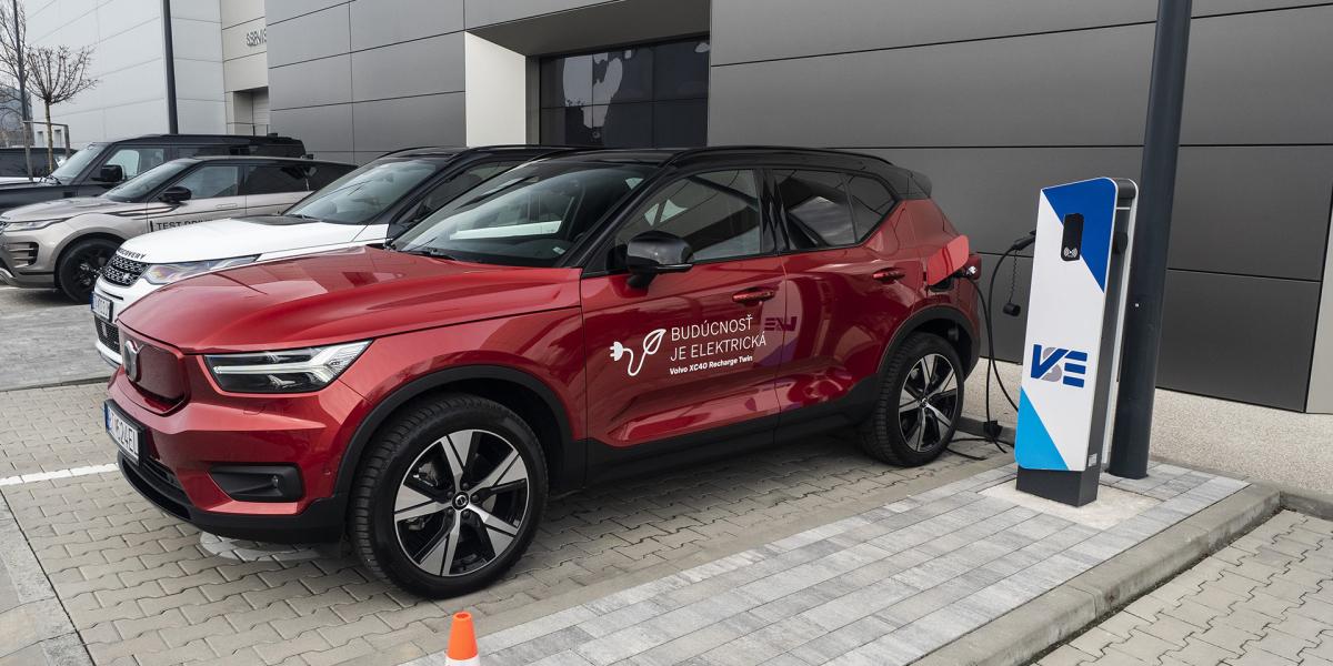 Volvo XC40 Recharge chce zaujať priaznivcov elektromobilov