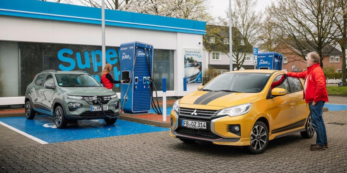 Lacný elektromobil vs lacné spaľovacie auto, kto vyhrá?
