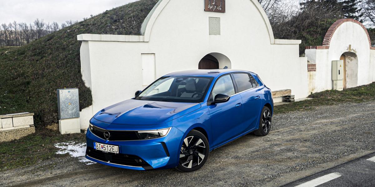 Nový Opel Astra mieri vysoko, stačí na to trojvalec?