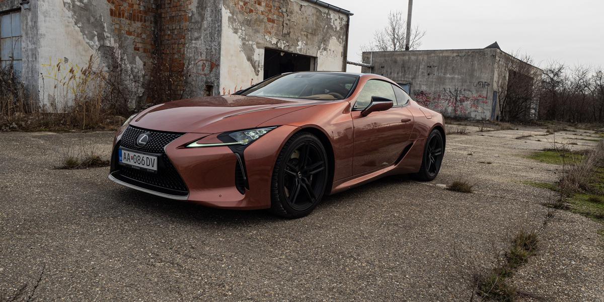 Lexus LC500 je auto desaťročia (bez ankety)