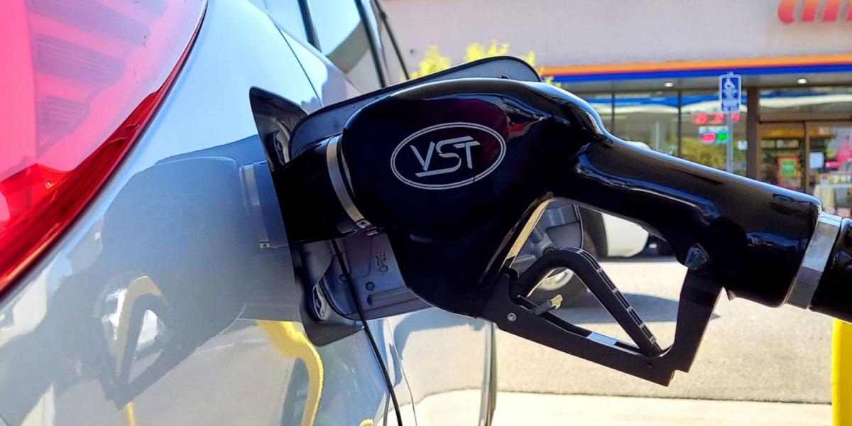 Žena natankovala benzín za vyše 25 000 € bez platenia! Ako?