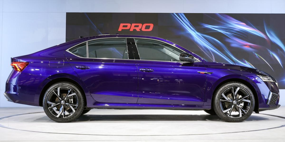 Škoda Octavia PRO je malý Superb. Ponúka dlhší rázvor a viac miesta vzadu len za malý doplatok naviac