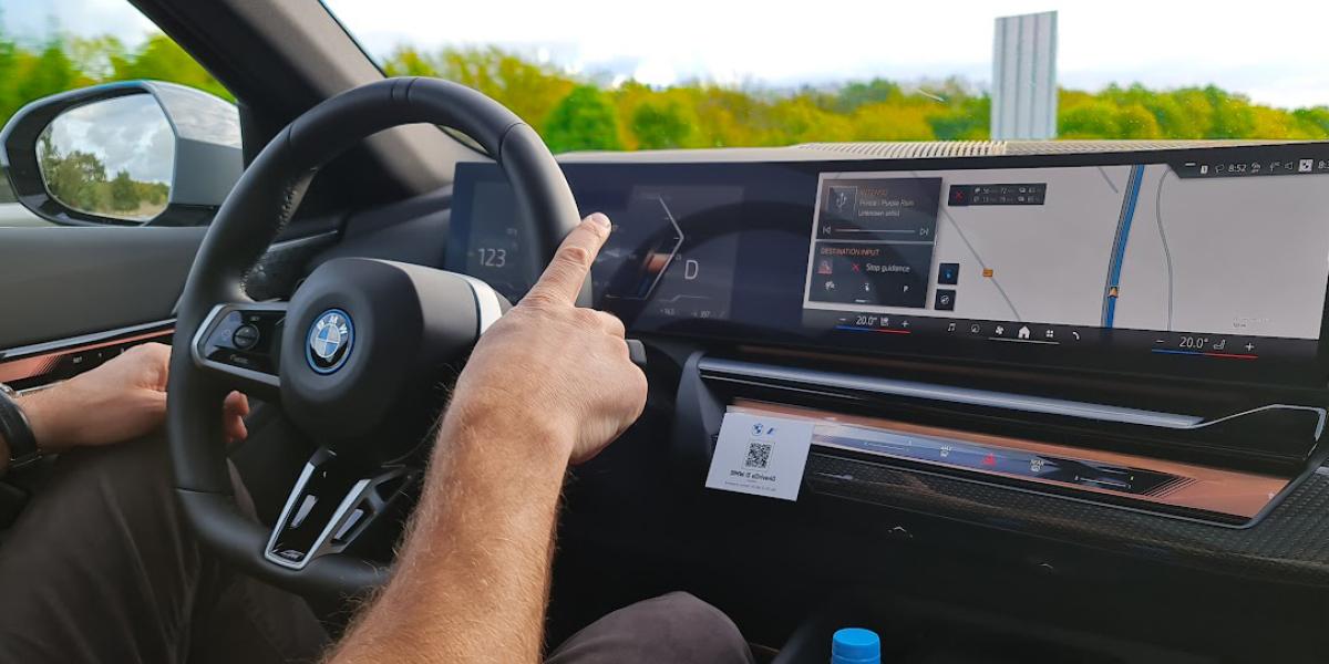 Aktuálne: Rakúsko ruší žltú diaľničnú známku, zvyšuje poplatky aj pokuty. Nové pravidlá platia aj pre Slovákov