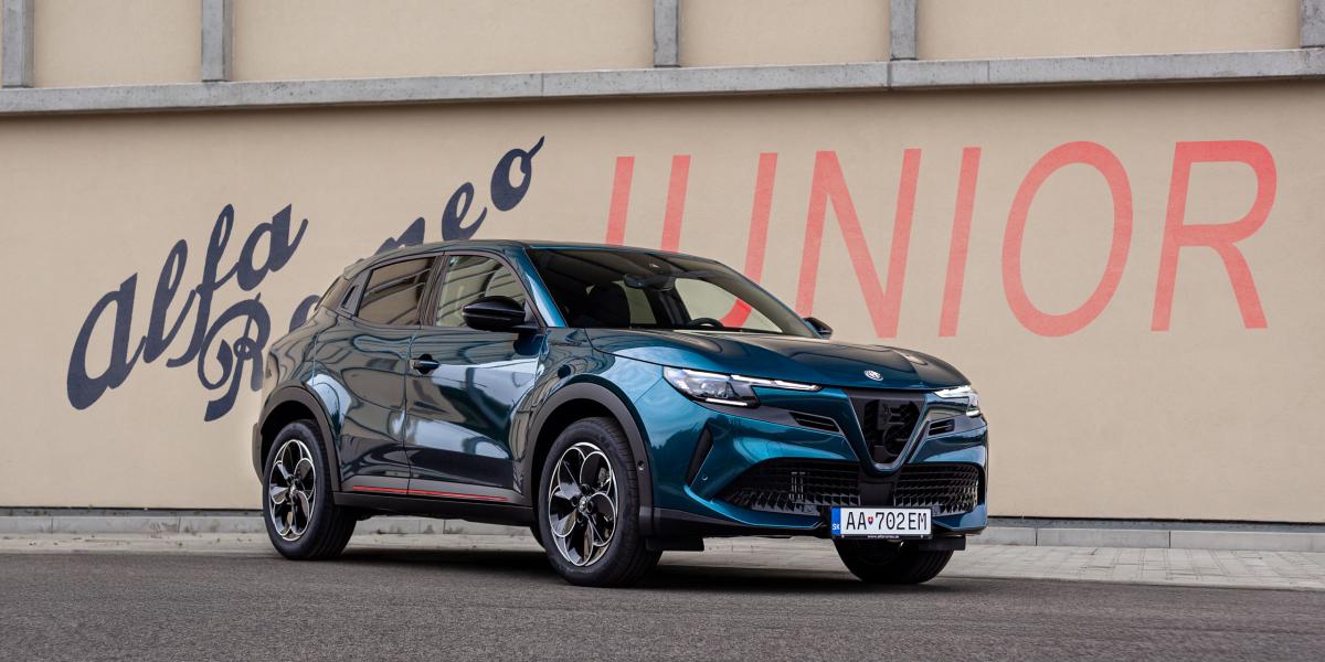 Test: Je Alfa Romeo Junior Ibrida kríza identity talianskej legendy?
