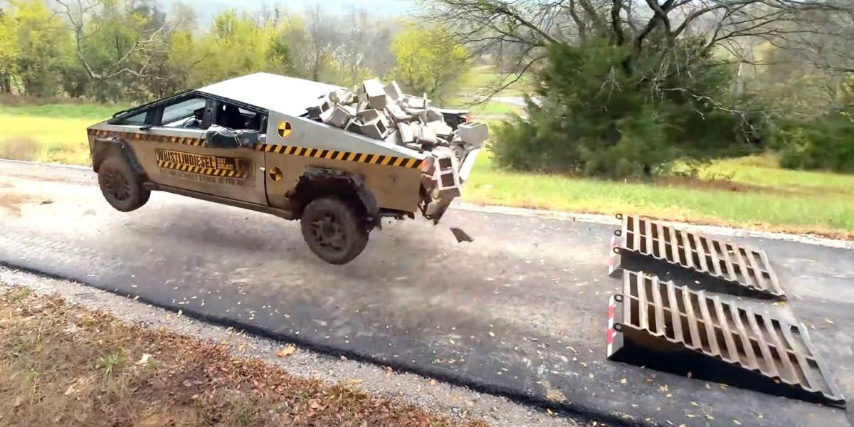 Spravili doposiaľ najťažší test terénnej Tesly. Zlyhala náprava, pokorí ju lacnejší rival Fordu?