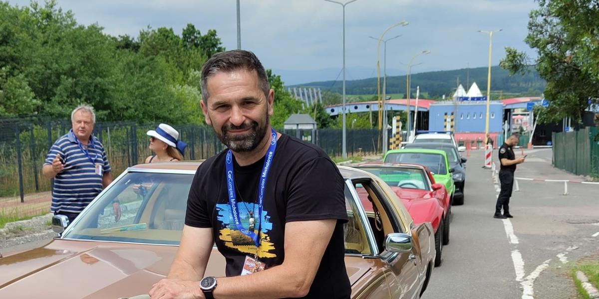 Moderátor Ján Mečiar úprimne o elektromobiloch, bicyklovaní do práce a nadávaní za volantom (149. podcast)