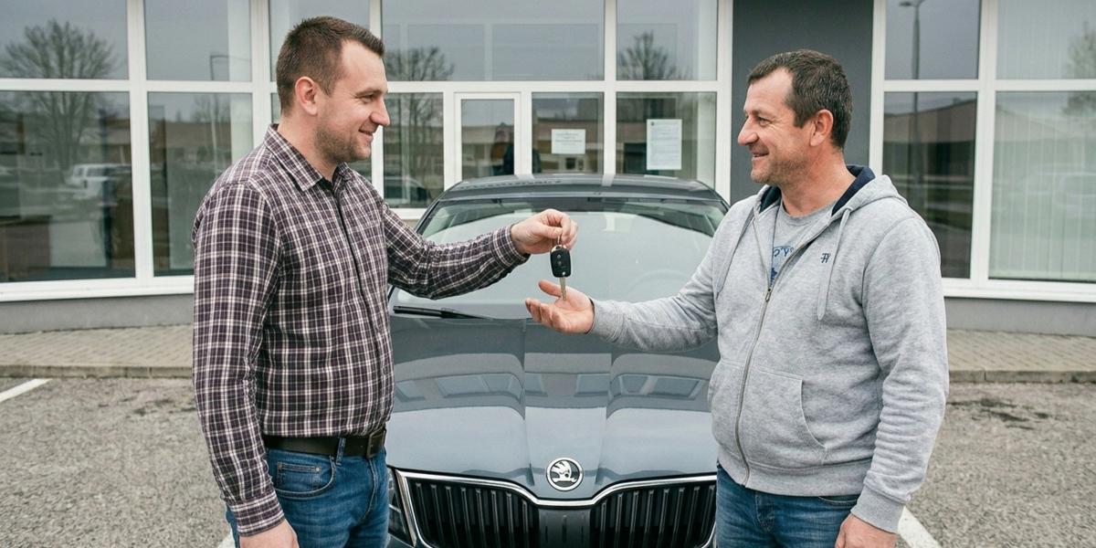 Koľko stojí prepis auta v roku 2026